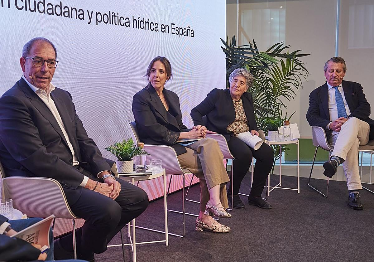 Los ponentes del Encuentro ABC con Acciona.