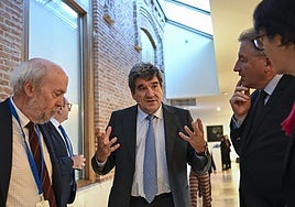 Escrivá se valió de un comité de tercer nivel para desautorizar el informe de su economista jefe