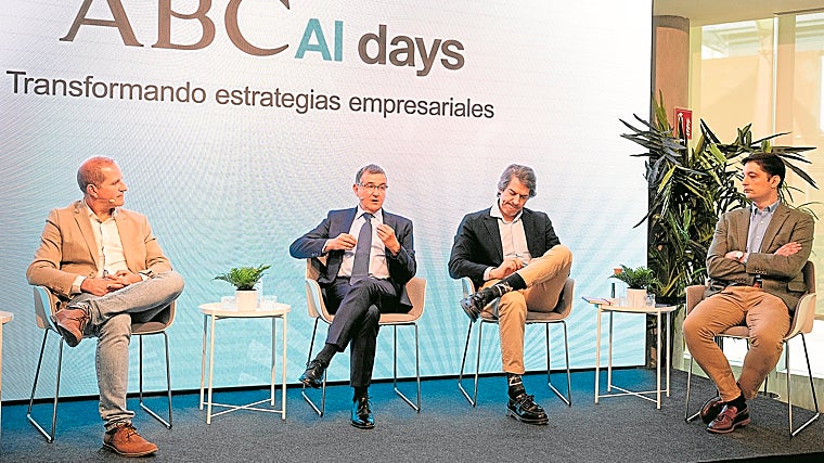 Una imagen de la mesa redonda sobre el despliegue tecnológico en las empresas celebrada el pasado martes