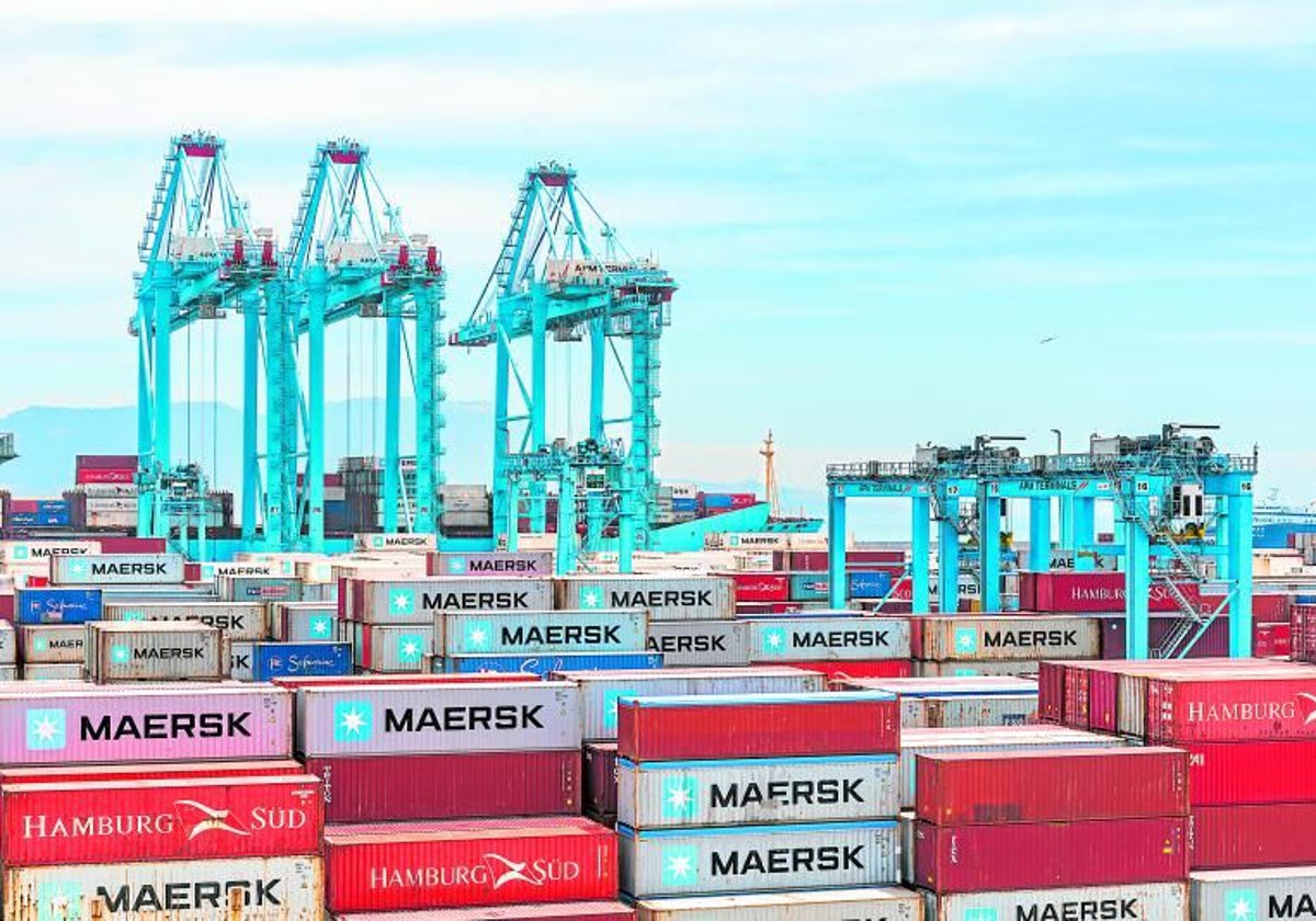 Vista del Puerto de Algeciras, uno de los más afectados por el desvío de tráfico a África