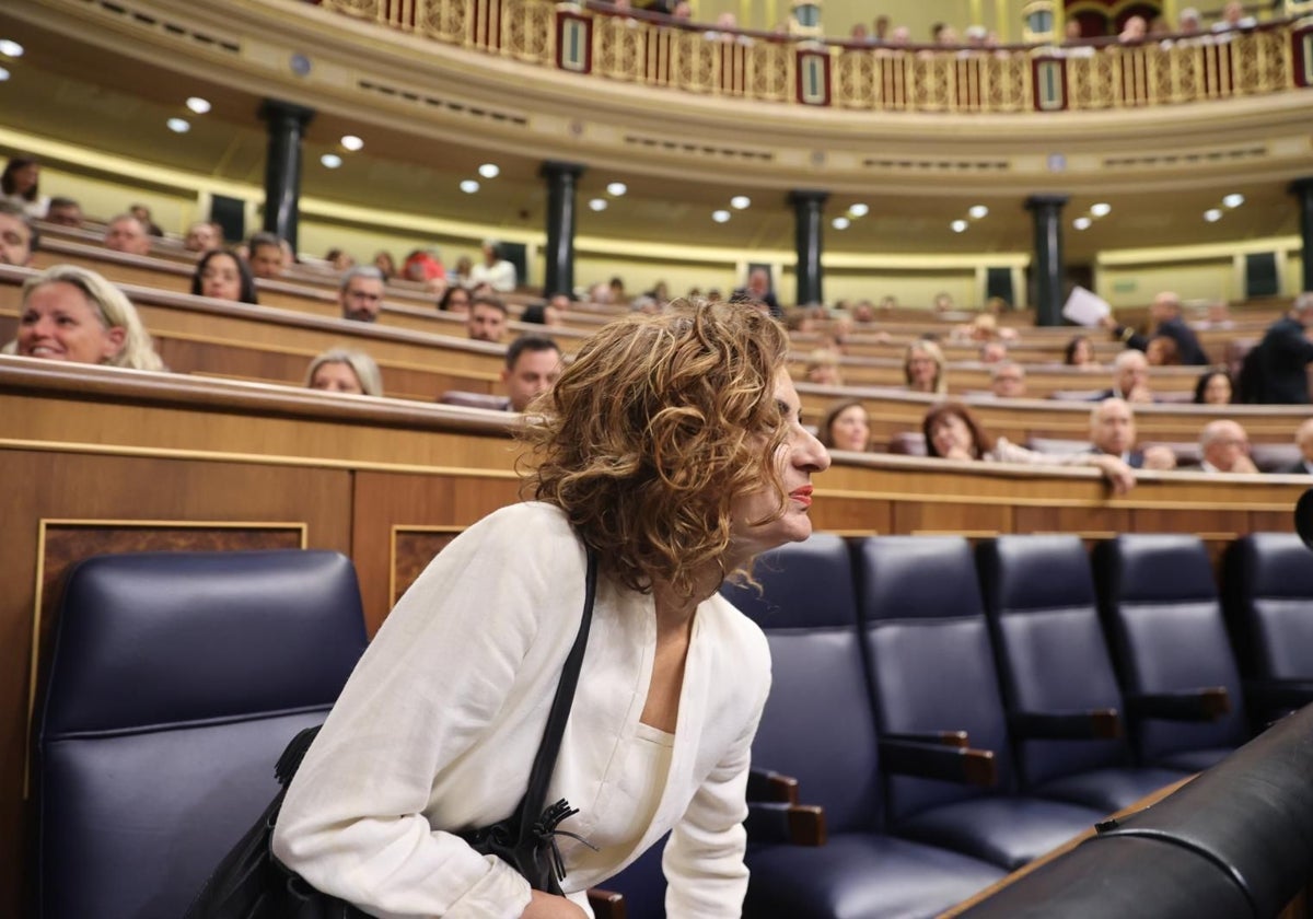 La vicepresidenta primera y ministra de Hacienda, María Jesús Montero