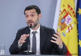 El Consejo de Ministros aprueba la nueva ley de Consumo: prohíbe la publicidad de vuelos cortos, combustibles fósiles y vehículos diésel y gasolina