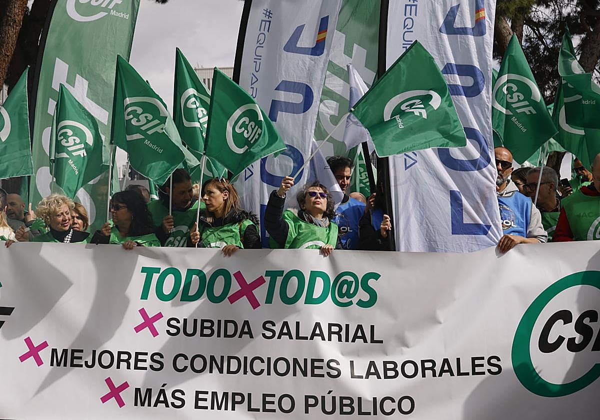 Protesta de funcionarios del CSIF en Madrid en una imagen de archivo.
