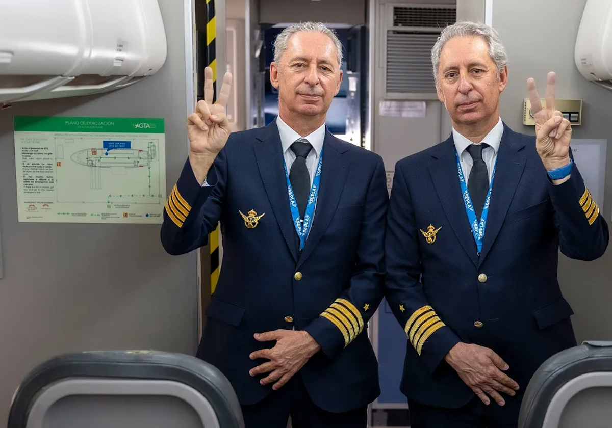 Dos pilotos de avión pertenecientes al Sindicato Español de Pilotos de Líneas Aéreas (Sepla)