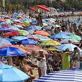 El turismo empieza a tocar techo y amenaza el gran motor del crecimiento