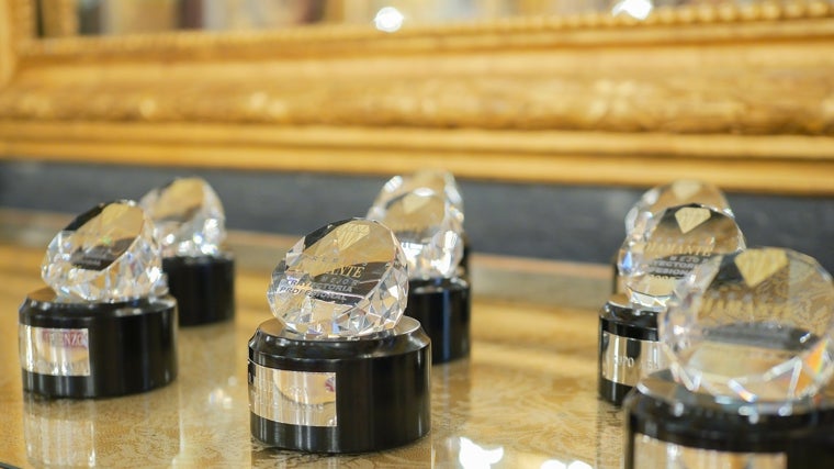 Estos premios reconocen a figuras que destacan por su liderazgo y compromiso