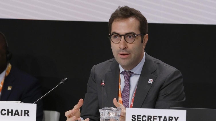 Cuerpo se disputa este lunes la presidencia del Eurogrupo con los ministros de Finanzas de Irlanda y Lituania
