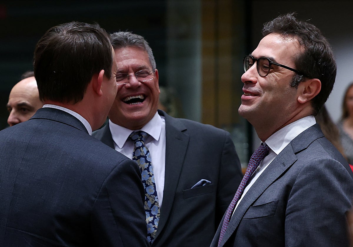 Cuerpo aboga por «empujar» para alcanzar un acuerdo comercial con Trump