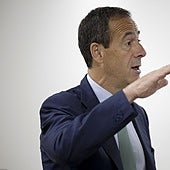 El CEO de Caixabank, sobre los casos de corrupción: «Perjudican la confianza y no son buenos para la economía»