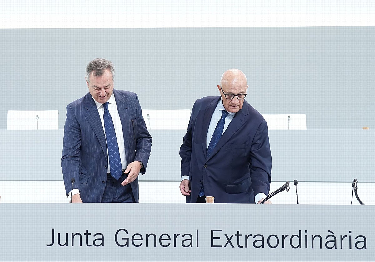 El consejero delegado de Banco Sabadell (izq.), César González-Bueno, y el presidente del Sabadell, Josep Oliu