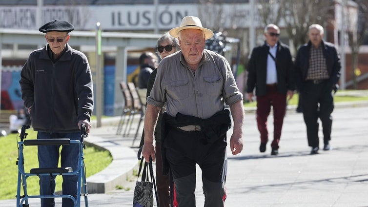 Hacienda empieza a devolver su dinero a los mutualistas: cómo reclamar el ingreso por los impuestos pagados de más