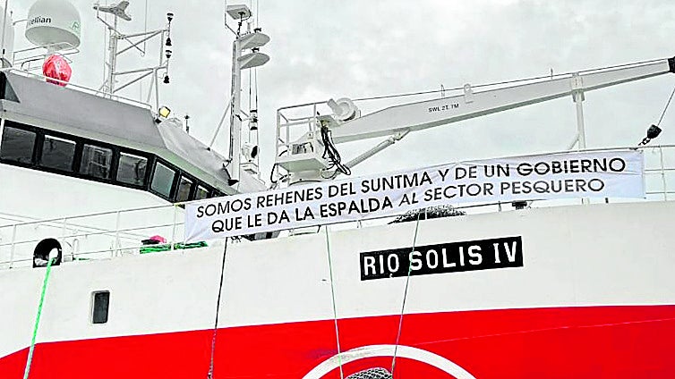 Belnova, la empresa española que lleva dos meses con sus barcos 'secuestrados' en Uruguay