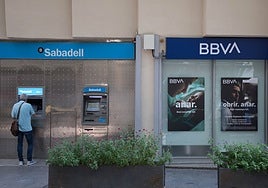 Cesa la jefa de jurídico de la CNMV con la opa hostil de BBVA sobre Sabadell sin resolver