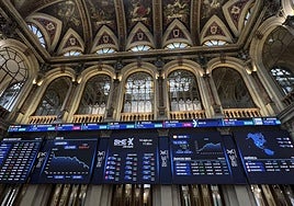 El Ibex 35 supera los 15.000 puntos: ¿Qué ganan las empresas cuando sube la Bolsa?