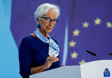 Lagarde augura una desaceleración de la eurozona tras la entrada en vigor de los aranceles de Trump