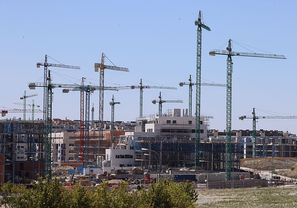 Edificios de viviendas en construcción en Madrid