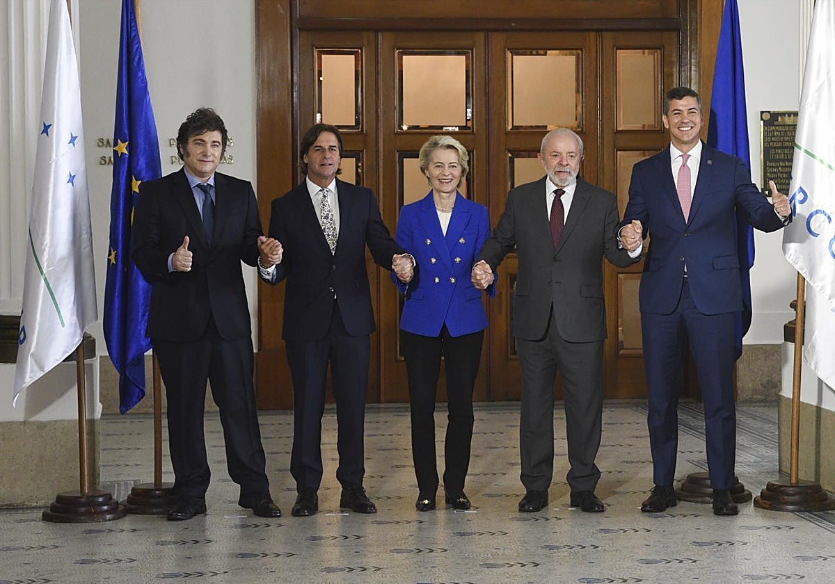 Imagen de la firma del acuerdo, el pasado mes de diciembre en Montevideo