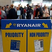 Ryanair anuncia nuevas medidas para el equipaje de mano gratis: este es el tamaño permitido para viajar