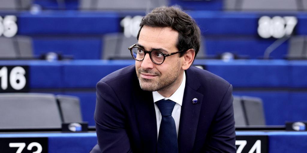 La UE revisará su relación comercial con China y critica lo que hace España