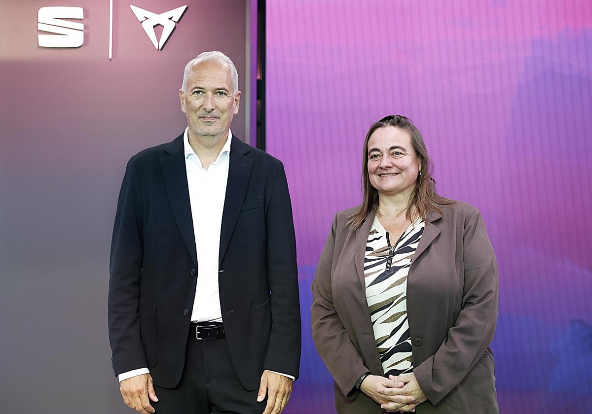 Markus Haupt, presidente de la Fundación y CEO de Seat/Cupra, con la directora del proyecto, Patricia Such