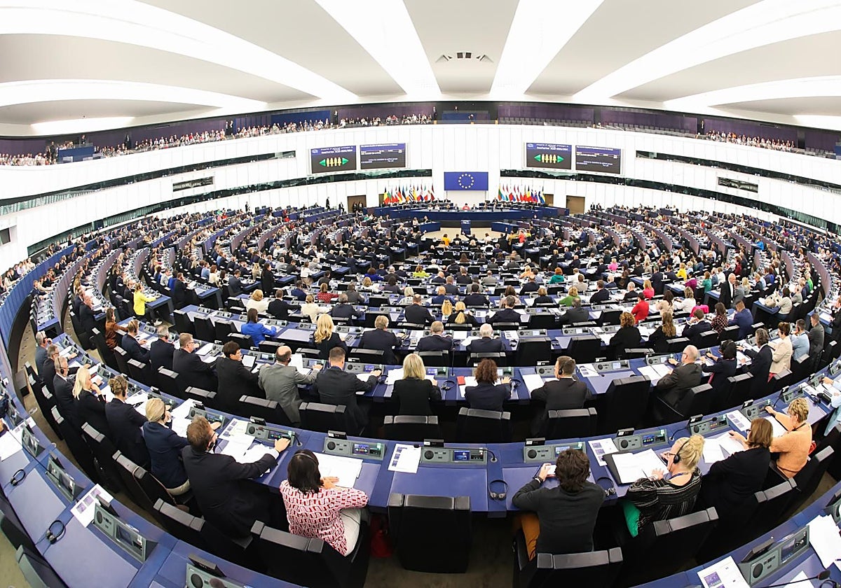 El Parlamento Europeo trabaja en eliminar impuestos a la compra de la primera vivienda para facilitar su acceso a los jóvenes