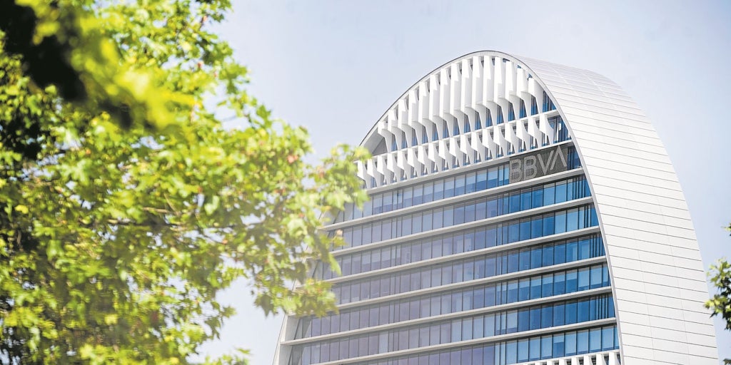 BBVA decidirá si se arriesga a una segunda opa sin saber si triunfa la actual