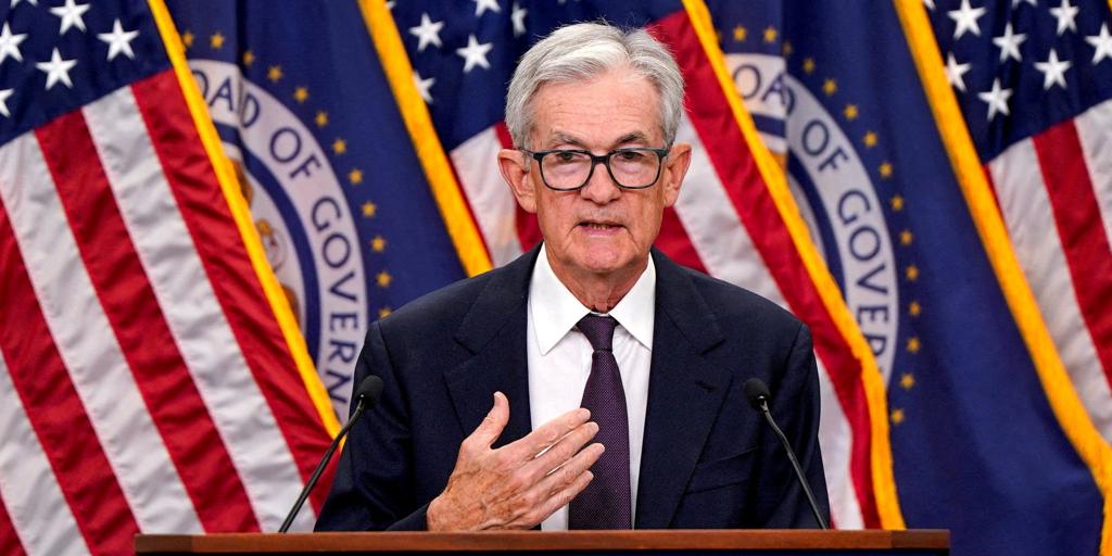 El presidente de la Fed advierte sobre la desaceleración en la creación de empleo en EE.UU.