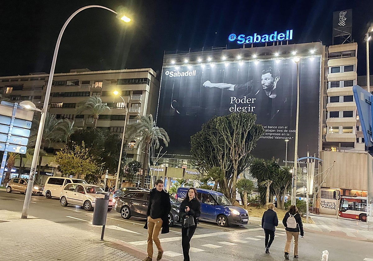 El edificio corporativo del Sabadell en Alicante