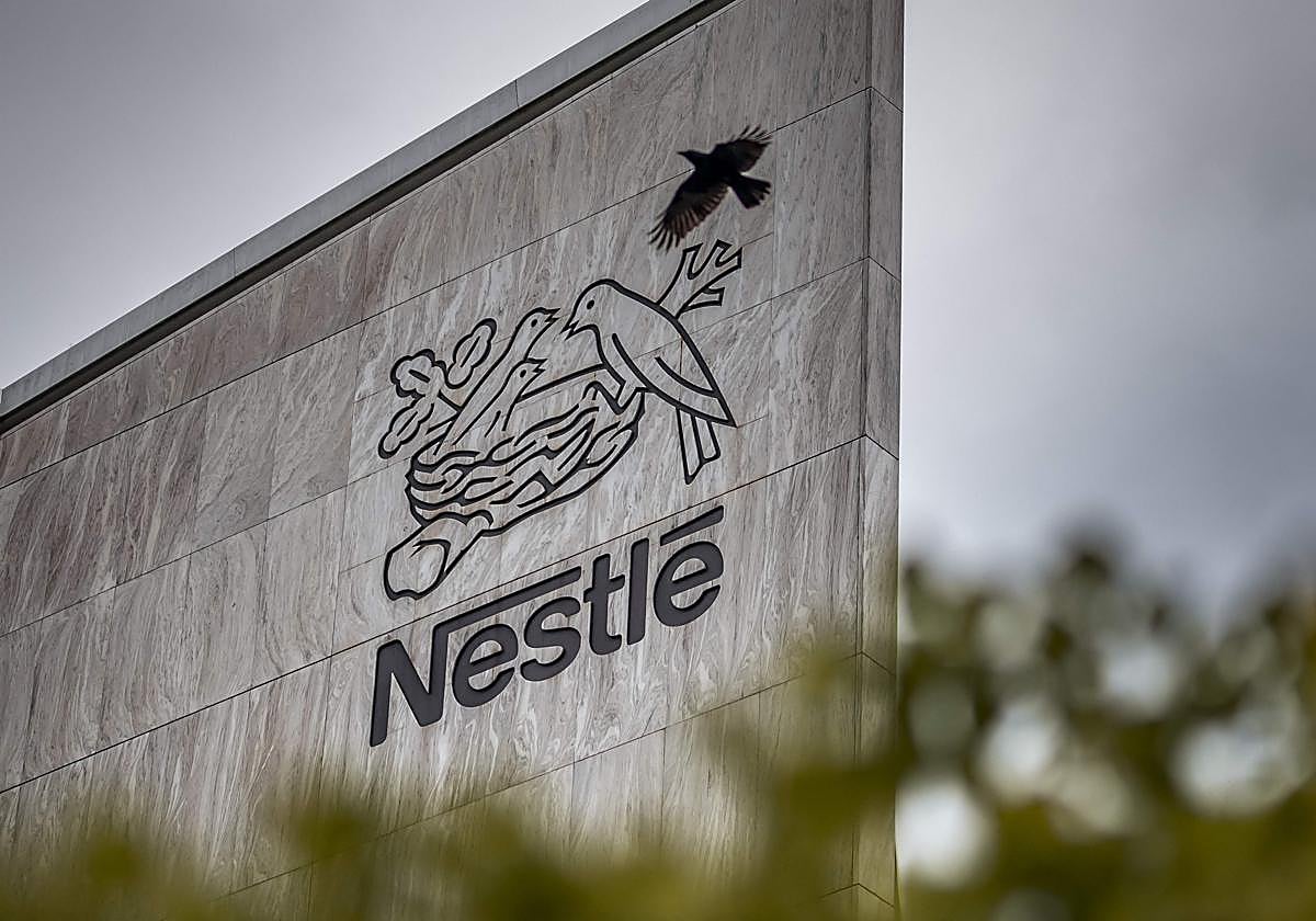Imagen del logo de Nestlé.