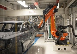 El PIB moderó su avance al 0,6% en verano, lastrado por la caída de las exportaciones