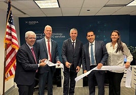 Indra potencia su apuesta por EE.UU.: invierte 43 millones, abre una nueva fábrica en Kansas y crea más de 200 empleos