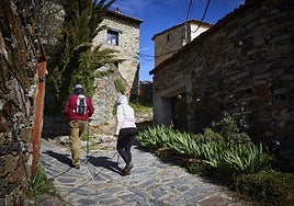 Airbnb pide una regulación en España como la de Francia para facilitar la apertura de pisos turísticos en los pueblos