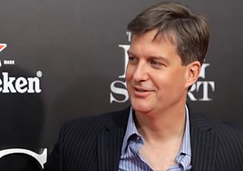 Michael Burry, el gurú que predijo la crisis de 2008, advierte sobre una posible burbuja de la inteligencia artificial