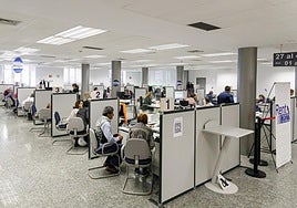 El Gobierno ofrece a los funcionarios una subida del 10% entre este año y 2028