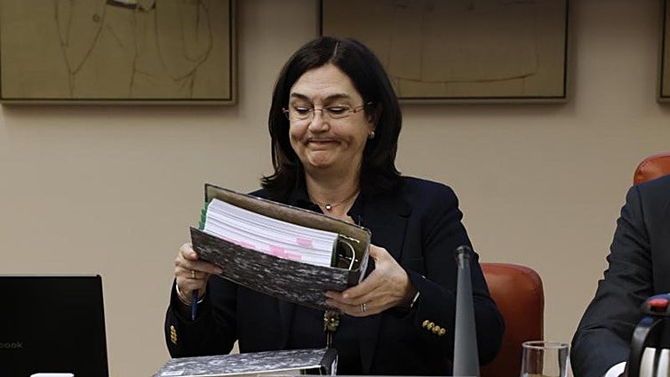 CNMC: Nadie nos informó de «ningún problema de control de tensión» antes del apagón