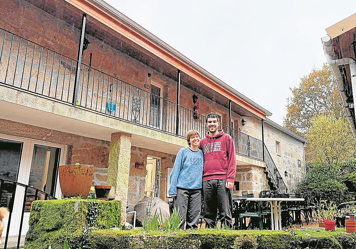 Jorge Teixeira, de 25 años, trabaja para una consultora tecnológica y vive junto a su novia en el pequeño pueblo de Anceu, que apenas suma un centenar de habitantes