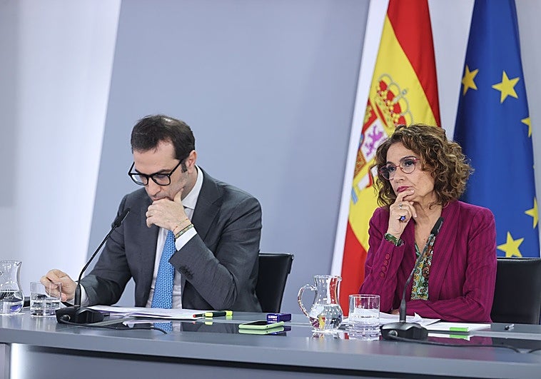 El Gobierno enfrenta un 2026 sin Presupuestos, con la financiación a la catalana pendiente y bloqueado en el Congreso