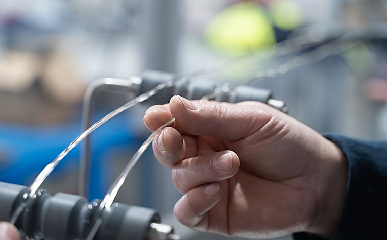 Imagen principal - Varios formatos del PLA-Premium desarrollado por ADBioplastics. Está compuesto de un aditivo que mejora las propiedades del ácido poliláctico