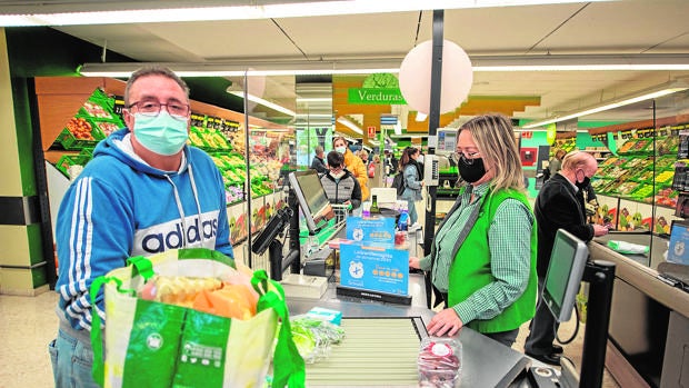 Córdoba, líder andaluz en el aumento de la superficie de venta de supermercados
