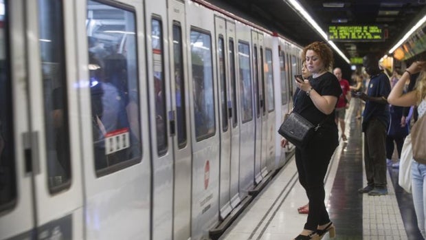 Empiezan los cortes en la L5 de Metro de Barcelona, que durarán hasta finales de agosto