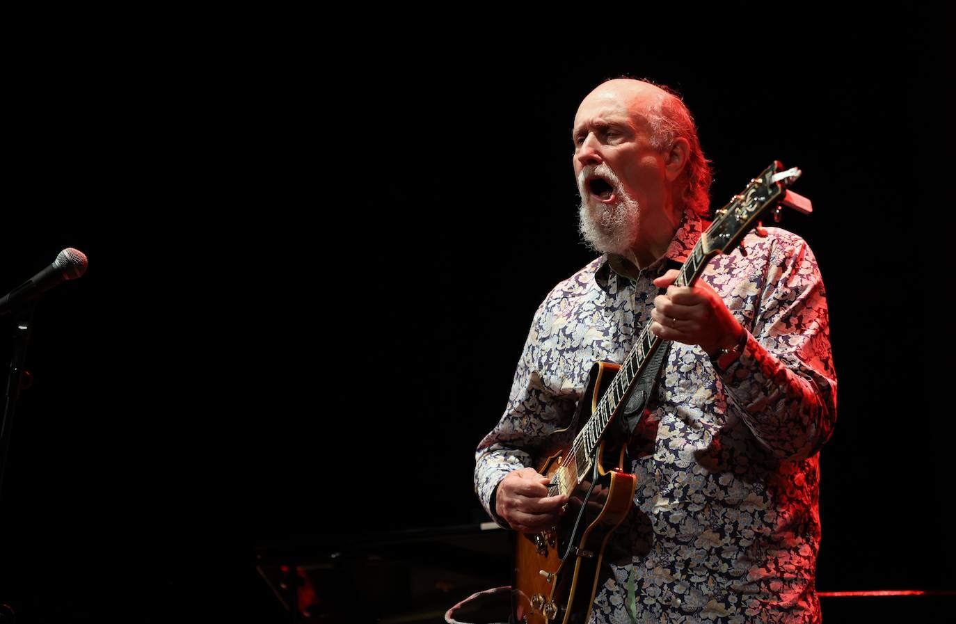 El concierto de John Scofield, en imágenes