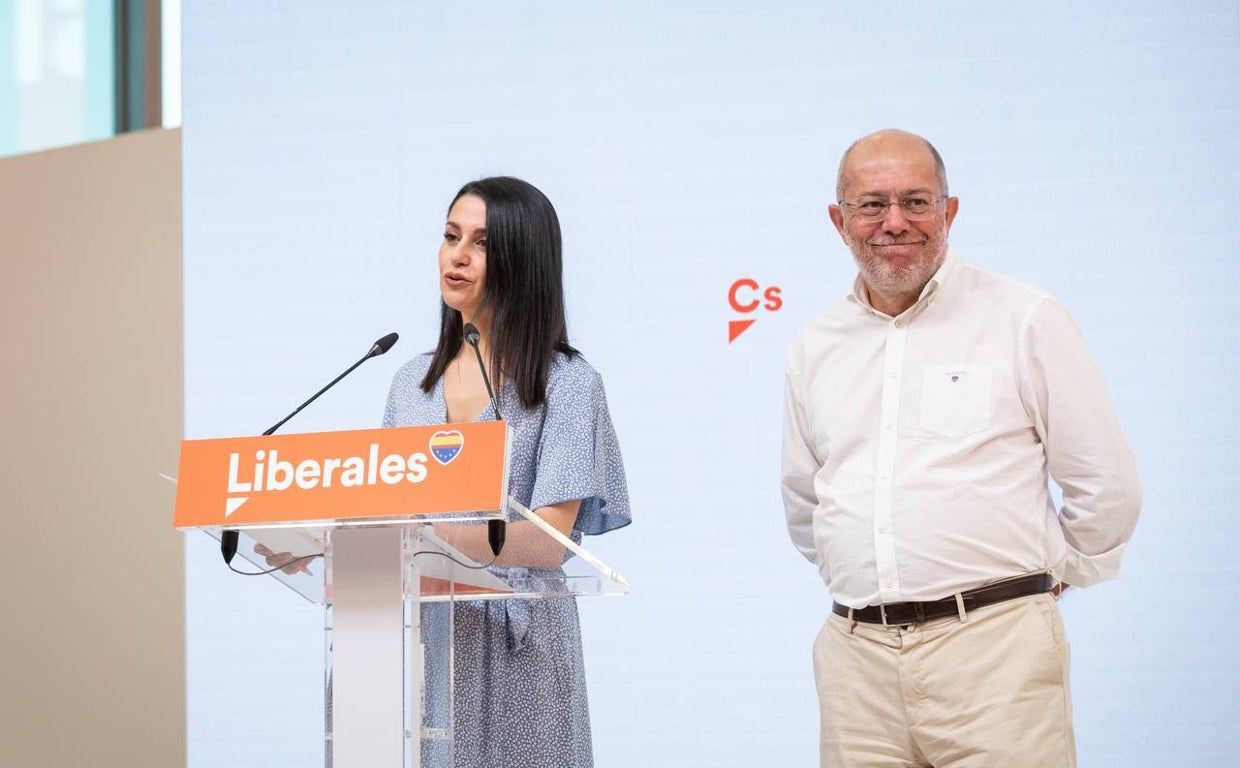 Inés Arrimadas y Francisco Igea comparecen en la sede de Ciudadanos