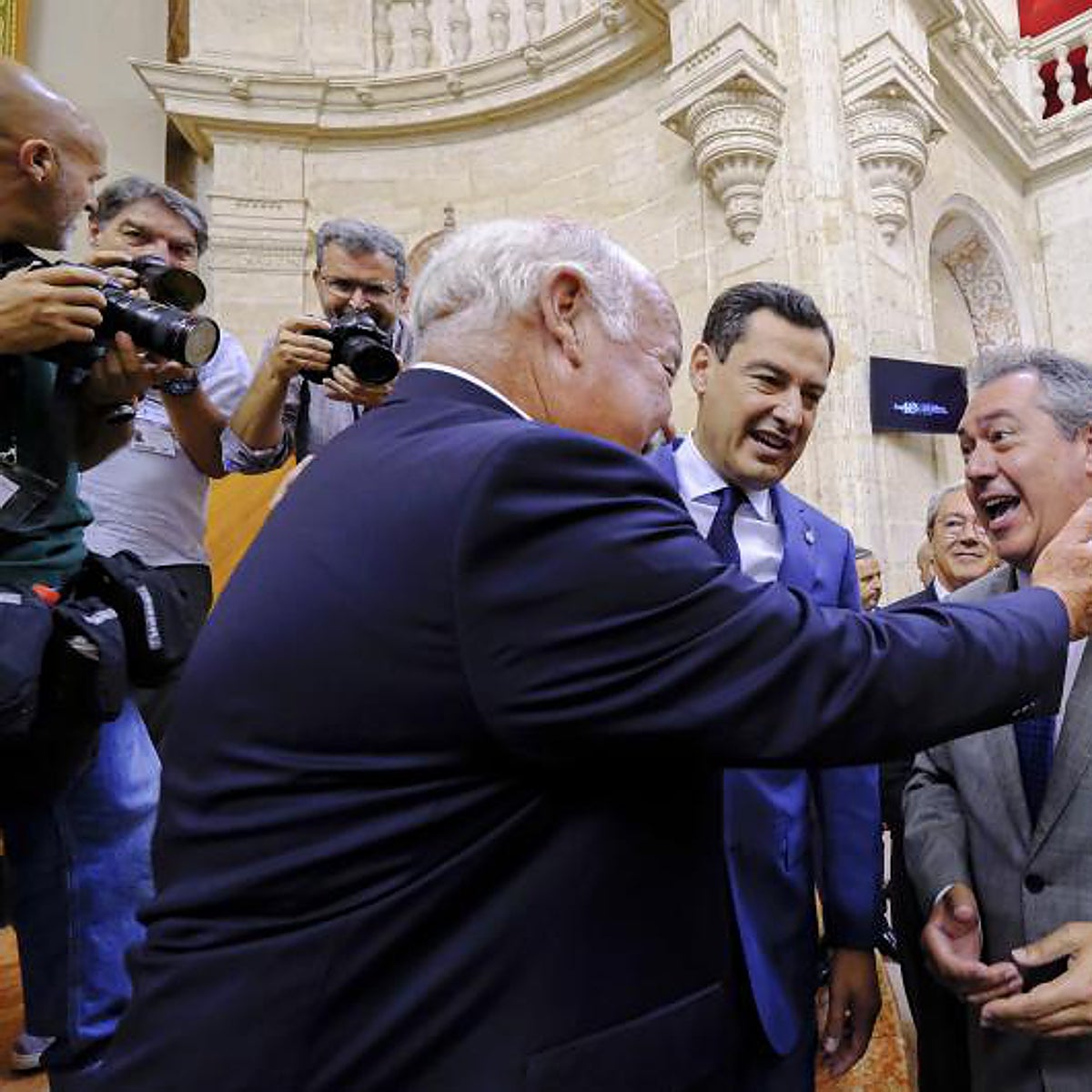 El Parlamento de Andalucía se estrena con el control del PP y el reto de no pasar el rodillo