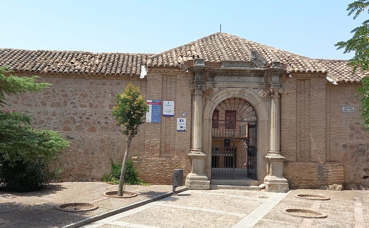 El AMPA del IES Sefarad alerta a la Junta de que el deterioro del edificio pone en peligro al alumnado