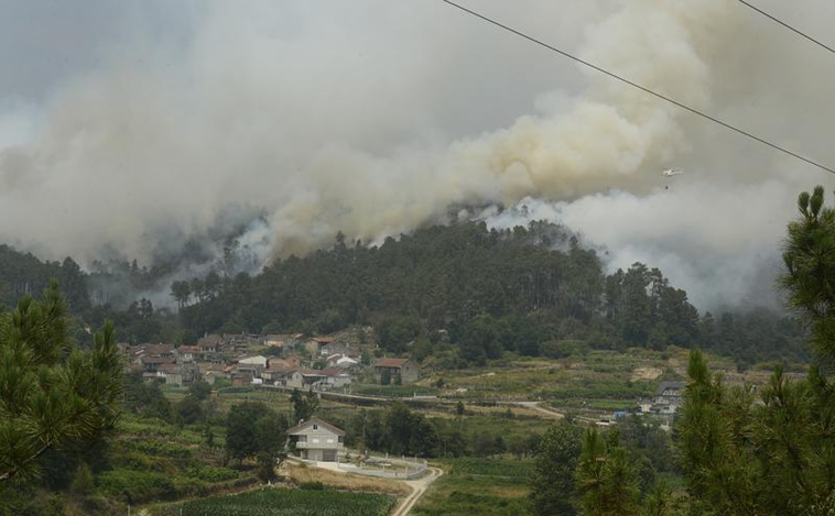 Medio centenar de incendios provocados por rayos que arrasan más de 3.000 hectáreas