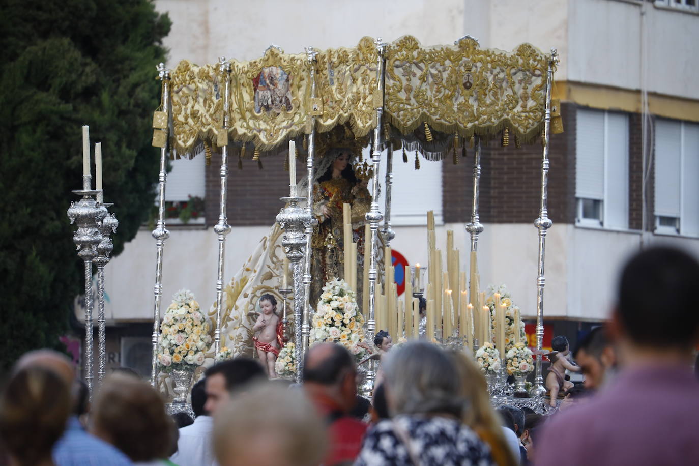 La procesión de la Virgen del Carmen de San Cayetano, en imágenes