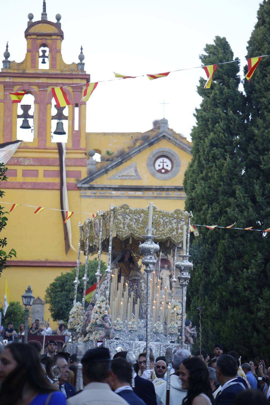 La procesión de la Virgen del Carmen de San Cayetano, en imágenes