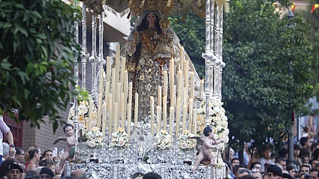 Palio de Nuestra Señora del Carmen Coronada, entre multitudes