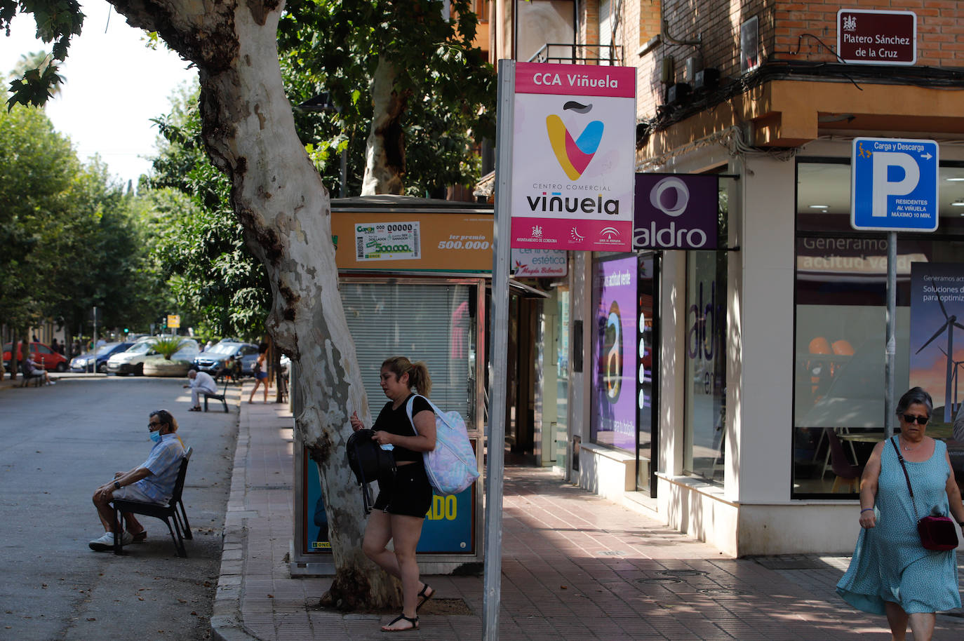 El auge del Centro Comercial Abierto de la Viñuela, en imágenes