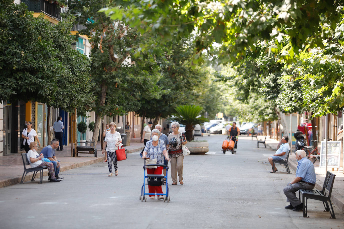 El auge del Centro Comercial Abierto de la Viñuela, en imágenes
